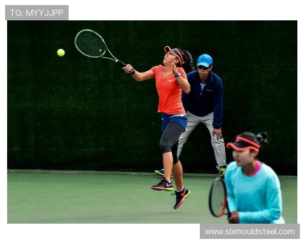 南京网球队配合分析:技术与战术的深度对比探讨 南京网球队配合分析:技术与战术的深度对比探讨