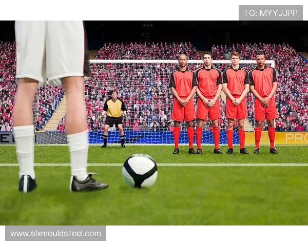 足球明星的任意球技巧与精彩瞬间解析让你领略足球魅力与激情